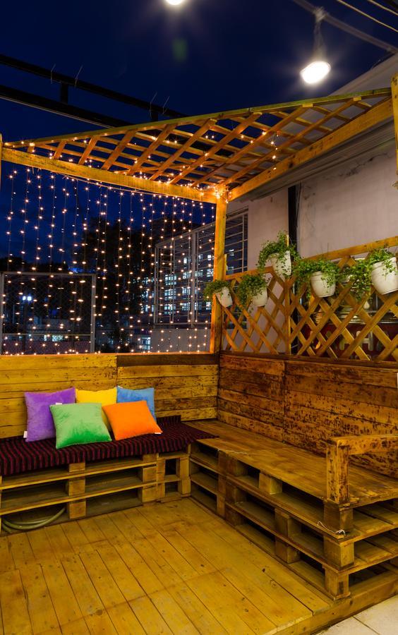 Tropical Vibes Homestay ホーチミン市 エクステリア 写真