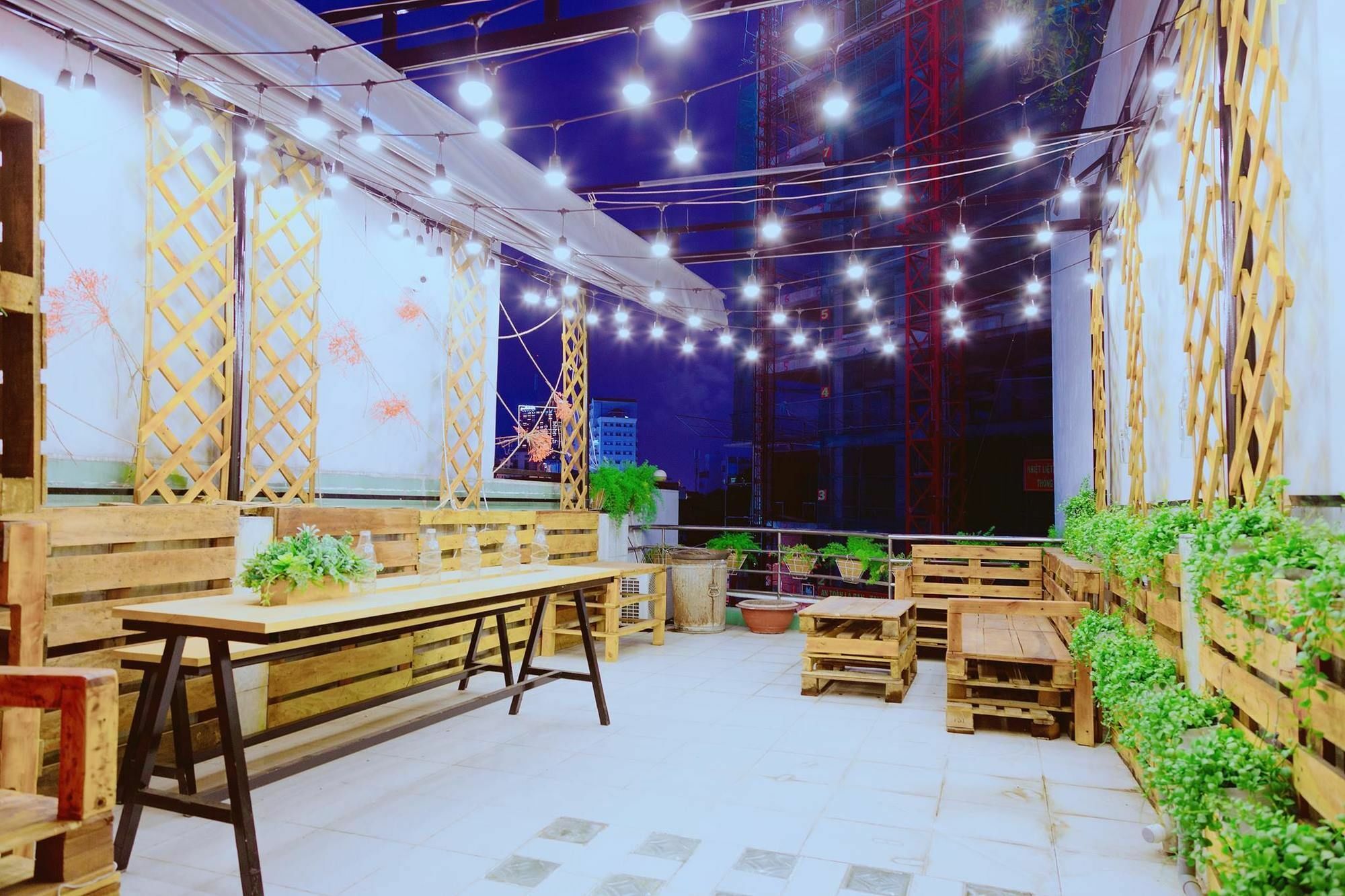Tropical Vibes Homestay ホーチミン市 エクステリア 写真