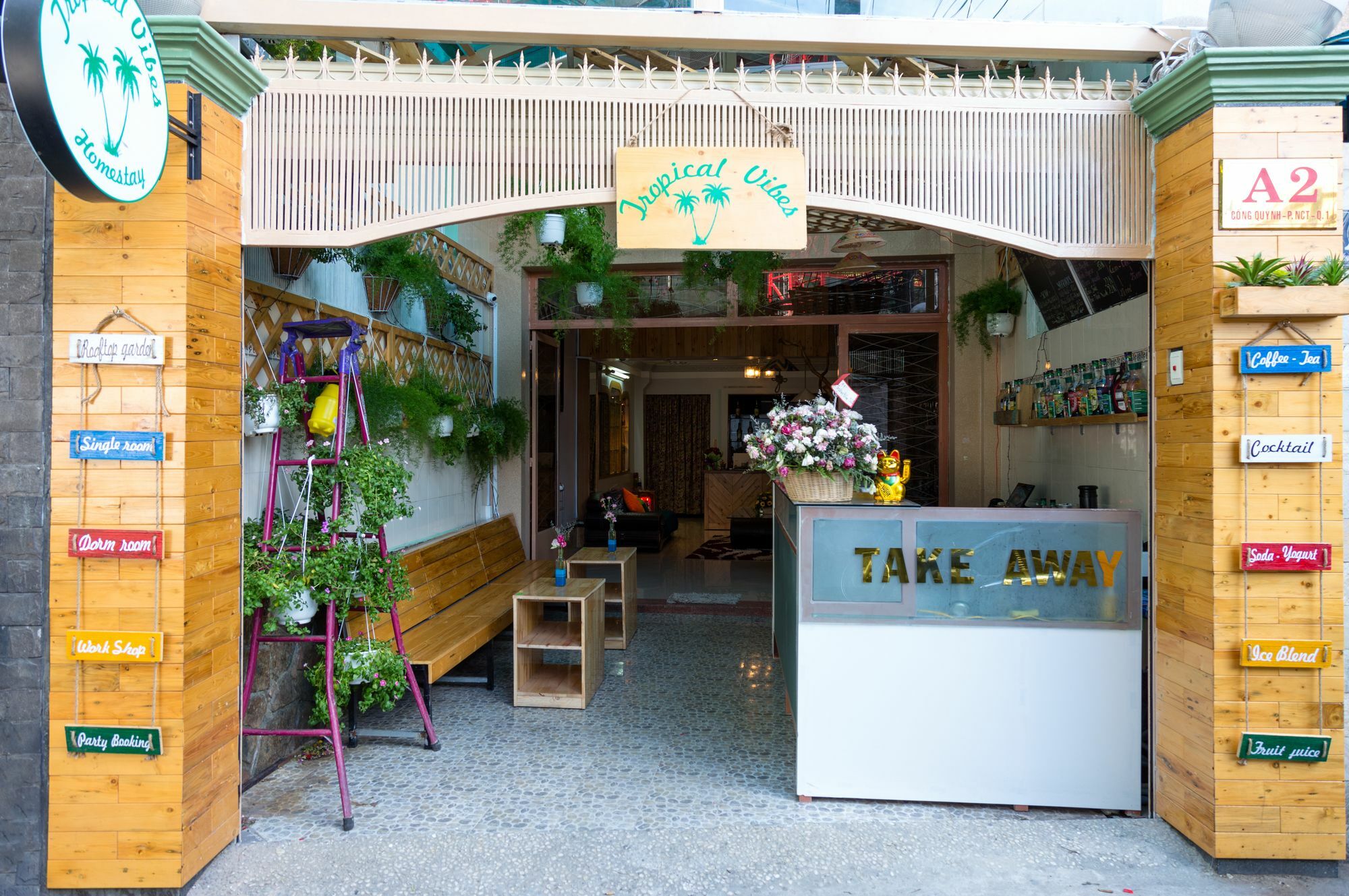 Tropical Vibes Homestay ホーチミン市 エクステリア 写真